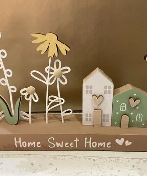 "Home Sweet Home" Floral Decorative Plaque