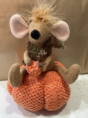 Knitted Pumpkin With Sitting Mouse