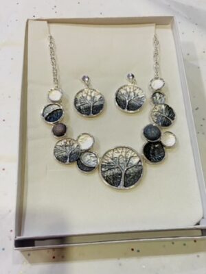 Grey Ombre Tree Detail Discs Short Necklace And Earring Set