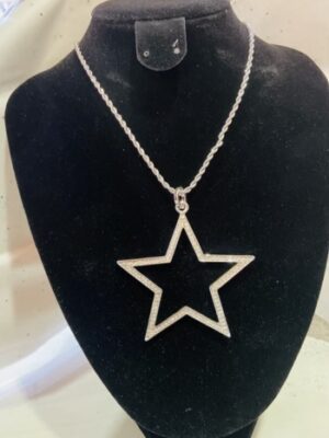 Silver Large Diamante Star On A Rope Chain