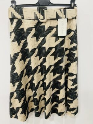 Beige/Black Dog Tooth Print Belted Skirt