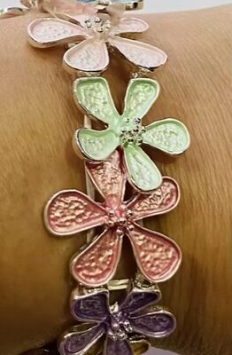 Multi Or Brown Floral Elasticated Bracelet