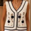 Cream Navy Floral Detail Sleeveless Knitted Top